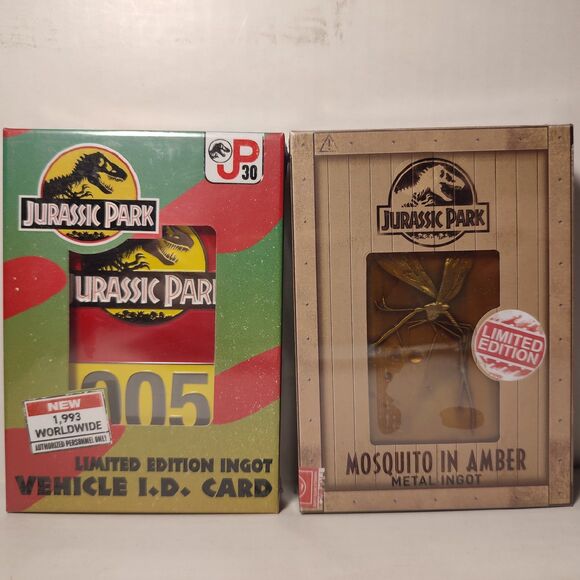 Jurassic Park Vehicle ID Card & Mosquito In Amber Official Figurines Set Of 2 - Picture 1 of 8